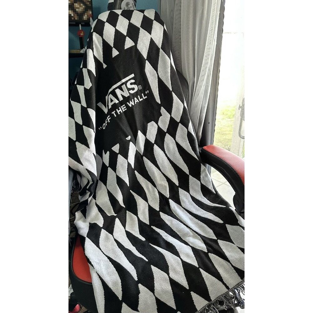 Promo Vans Off The Wall Logo Black/White Checked Fringe Throw  blanket 48×62"